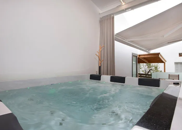 Dom wakacyjny Chania Luxury Retreat , Hammam & Outdoor Jacuzzi Chania (Crete)